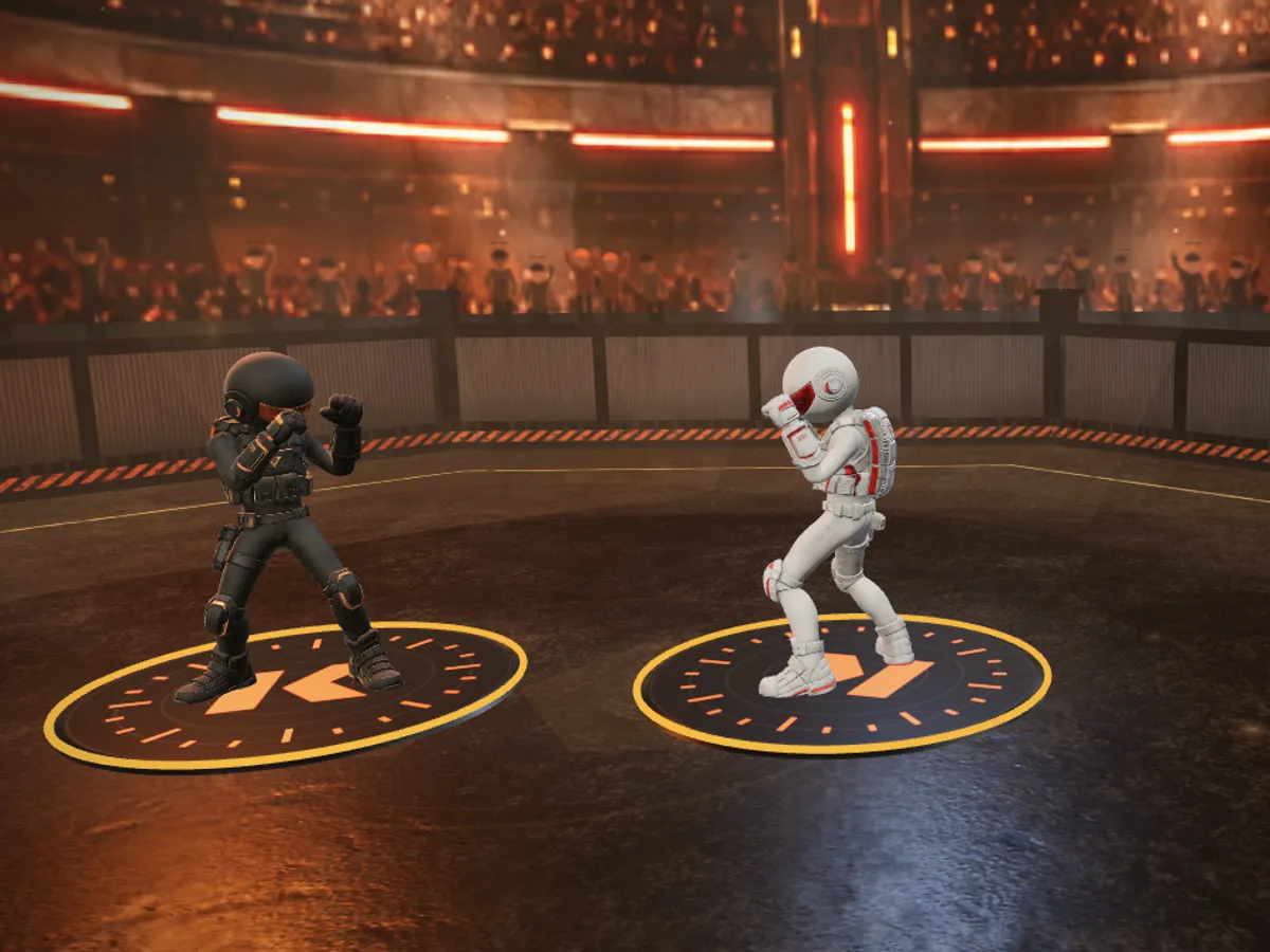 Lutador de preto acerta um chute alto no lutador de branco numa arena escura com luzes laranja